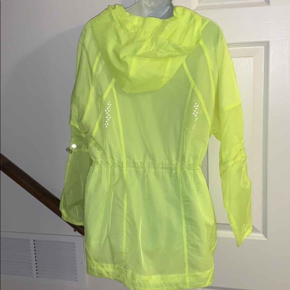 Zella 💛 jacket - Picture 3 of 3